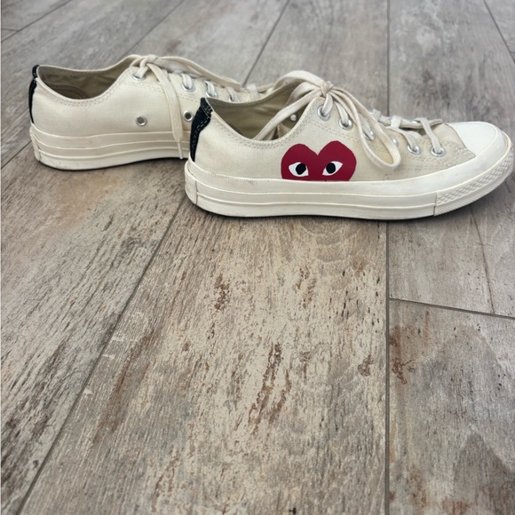 Comme de Garçon PLAY x Converse Unisex Chuck Taylor Lace Up Sneakers - Picture 5 of 12